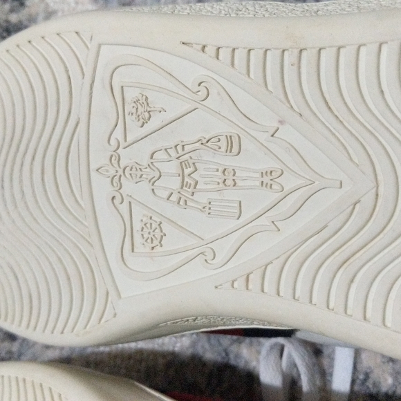 GUCCI SNEAKERS - Picture 13 of 16